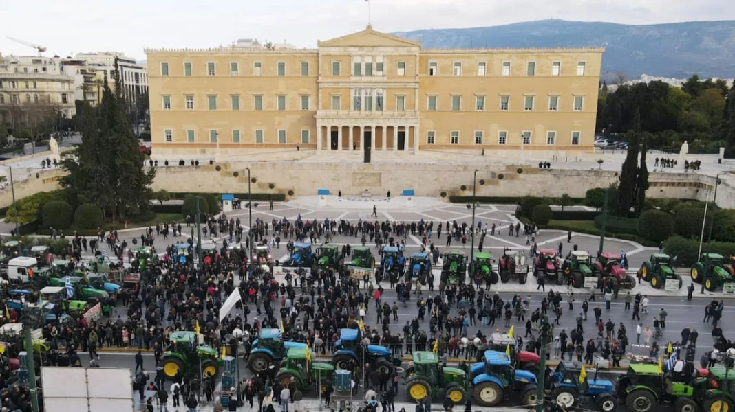 Αγρότης από την Κρήτη: «Μας πνίγει η φτώχεια»