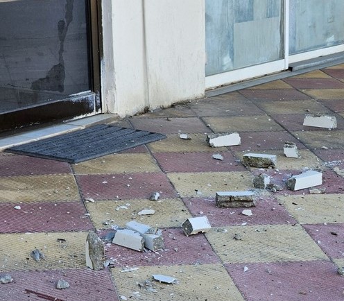 Κρήτη: Κατέρρευσε κομμάτι ταράτσας