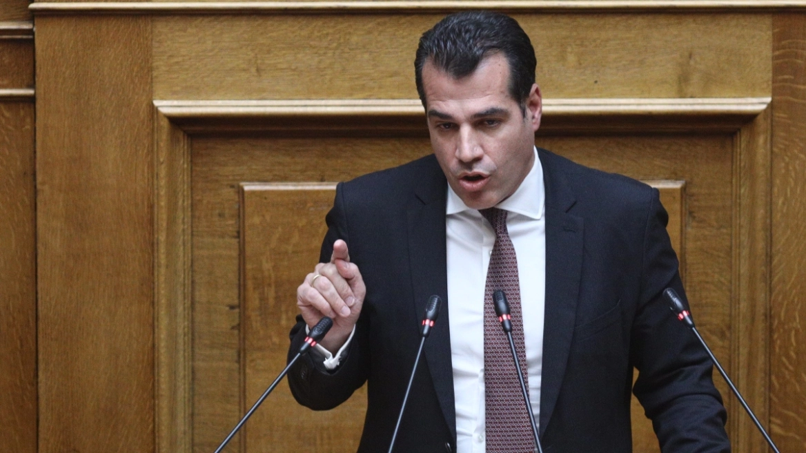Πλεύρης για γάμο ομοφύλων: Διαφωνώ με το νομοσχέδιο, δεν θα δημιουργήσω πολιτικό πρόβλημα