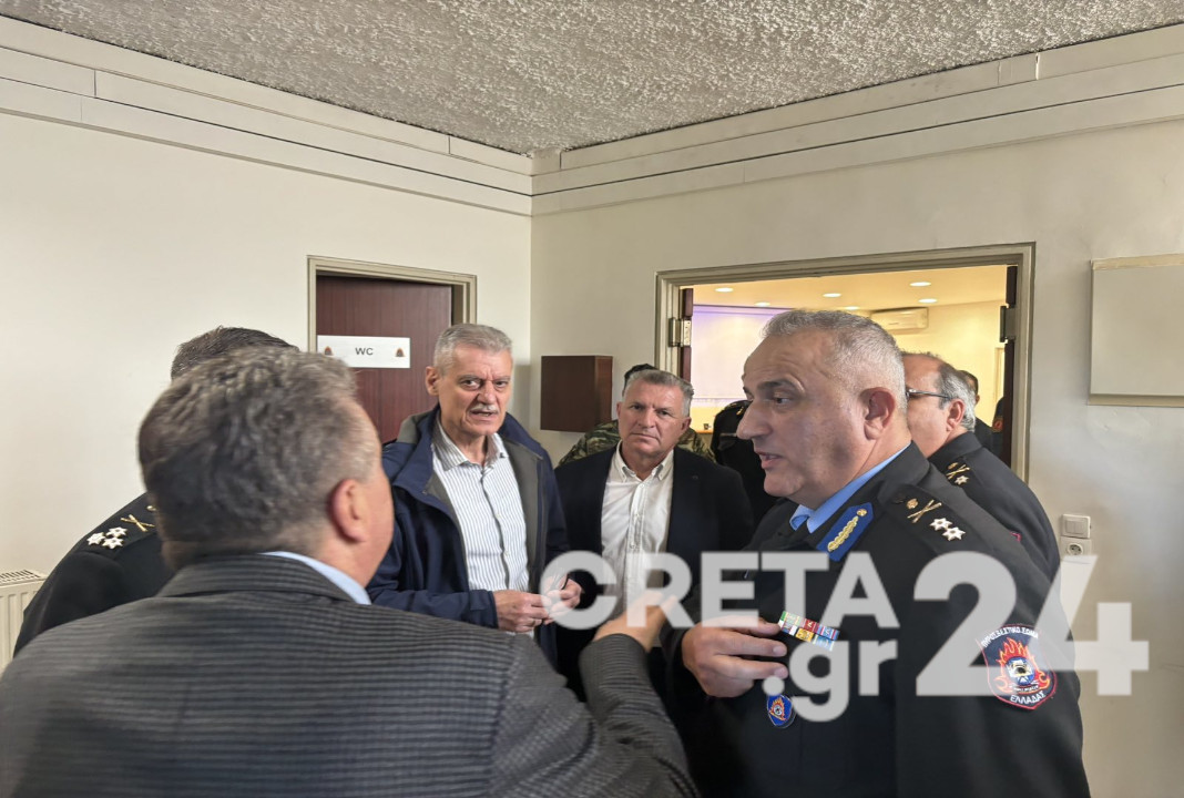 «Θωρακίζεται» η Κρήτη για την αντιπυρική περίοδο - Στο Ηράκλειο ο Υφυπουργός Κλιματικής Κρίσης και Πολιτικής Προστασίας