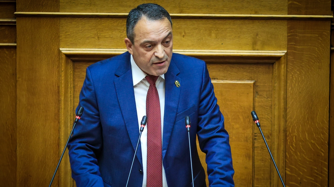 «Σπαρτιάτες»: Εθνικός γελωτοποιός ο Βελόπουλος λέει ο Στίγκας