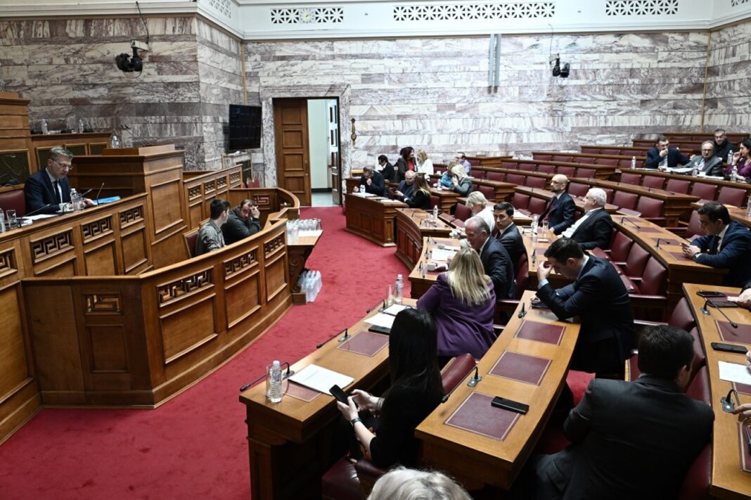 Κοινό ανακοινωθέν 28 πρεσβειών για το νομοσχέδιο των ομόφυλων: Γιορτάζουμε αυτή την ιστορική στιγμή με την Ελλάδα