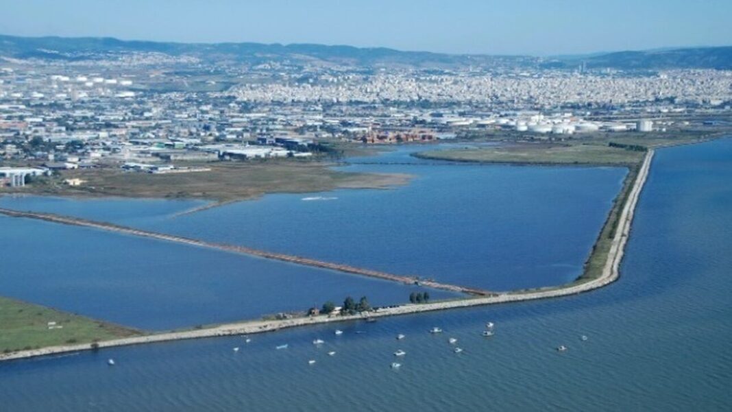 Θεσσαλονίκη: Θαλάσσια ρύπανση στον Θερμαϊκό