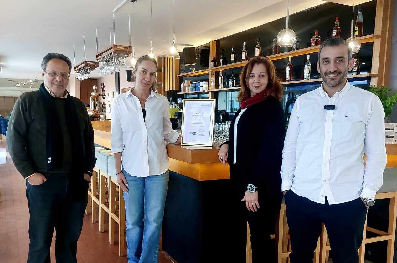Μία ακόμα πιστοποίηση στο Café Marina Restaurant με στόχο την καλύτερη παροχή υπηρεσιών στους επισκέπτες