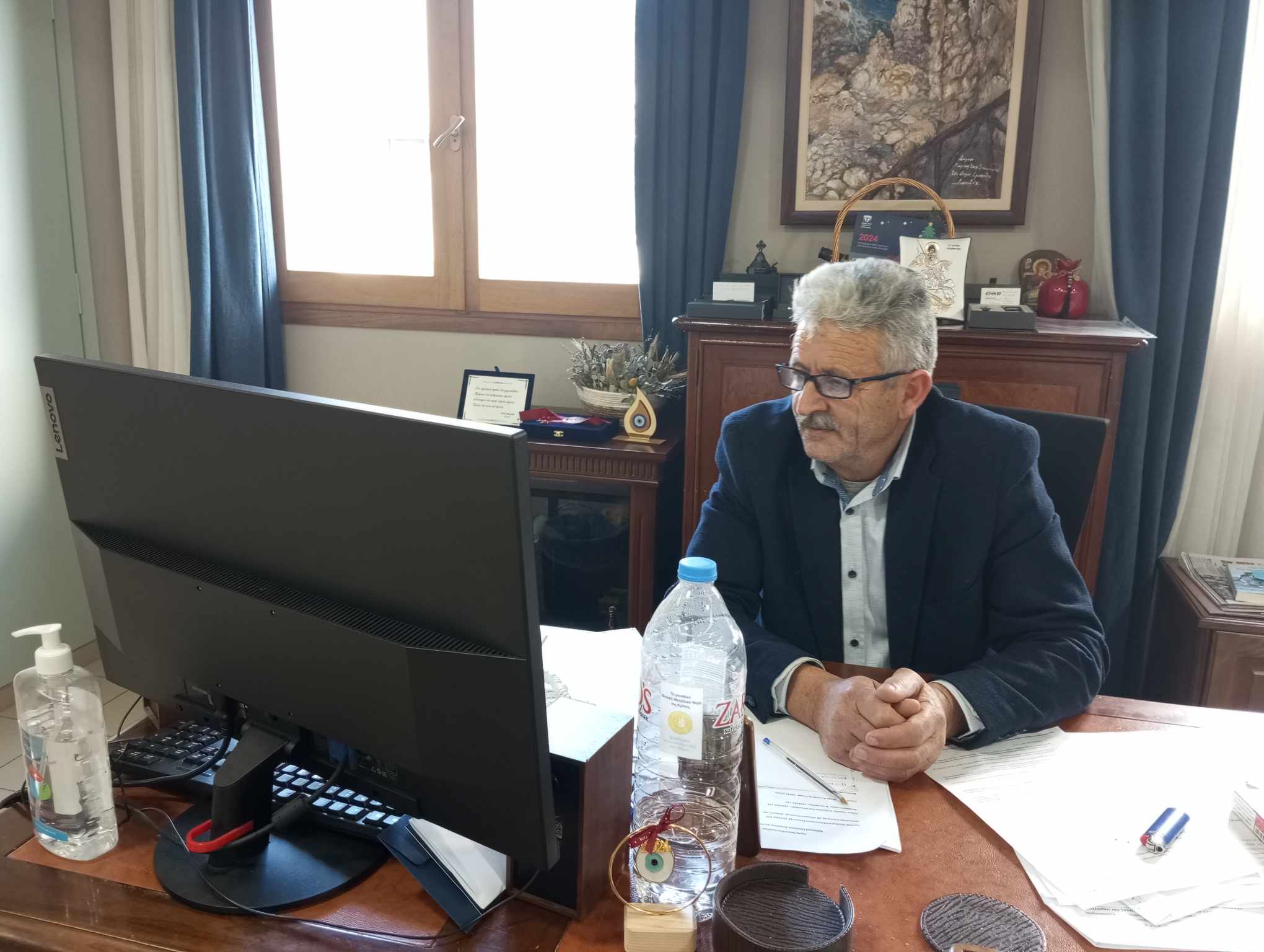 Τηλεδιάσκεψη του Δημάρχου Οροπεδίου Λασιθίου με τον Υπουργό Περιβάλλοντος και Ενέργειας