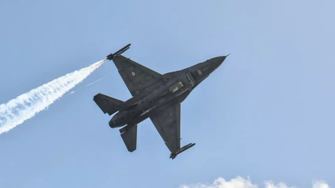 Πτώση F-16: Εξιτήριο παίρνει ο πιλότος – Σε πλήρη εξέλιξη η έρευνα για τα αίτια του ατυχήματος