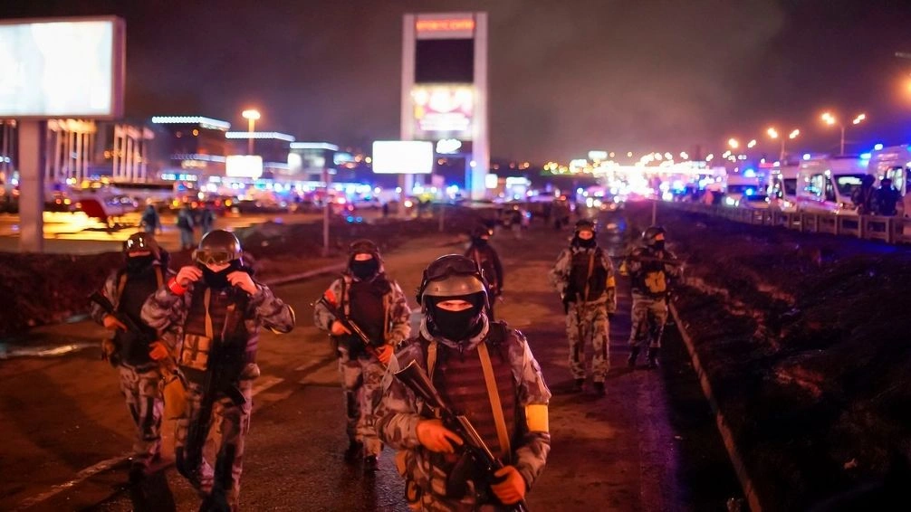 Μακελειό στη Μόσχα: Στους 115 οι νεκροί – Φόβοι ότι θα αυξηθούν, σχεδόν 200 τραυματίες