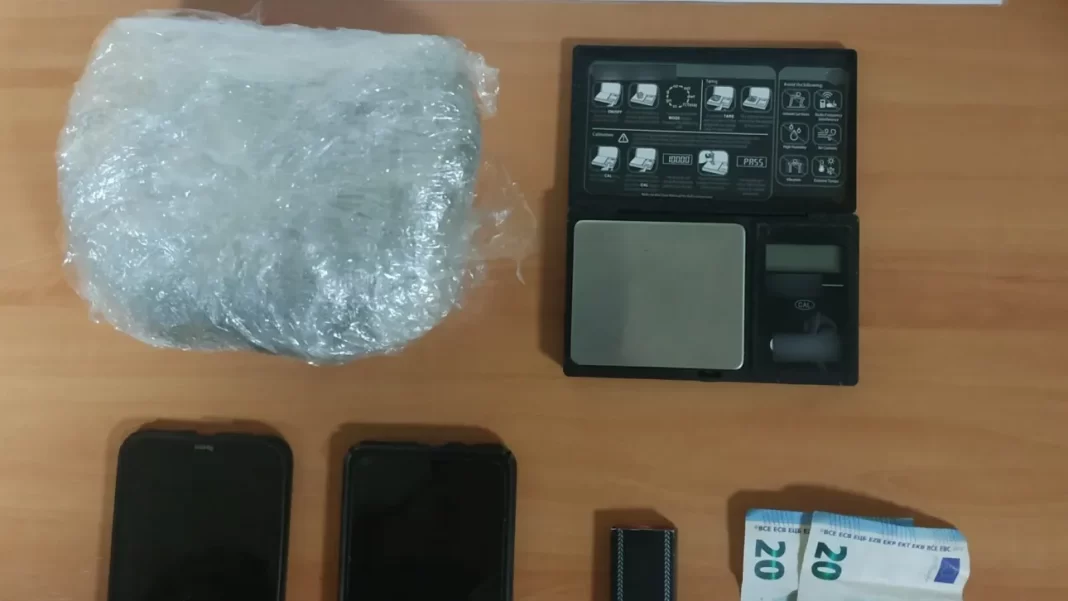 Ανήλικοι διακινούσαν κάνναβη – Συνελήφθησαν μετά από τυχαίο έλεγχο