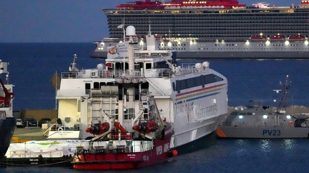 Λάρνακα: Αναχώρησε το πλοίο με ανθρωπιστική βοήθεια για τη Γάζα