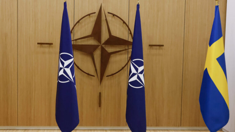Σουηδία: Η πλειονότητα των πολιτών πιστεύουν πως η χώρα έκανε πολλές θυσίες για να ενταχθεί στο ΝΑΤΟ