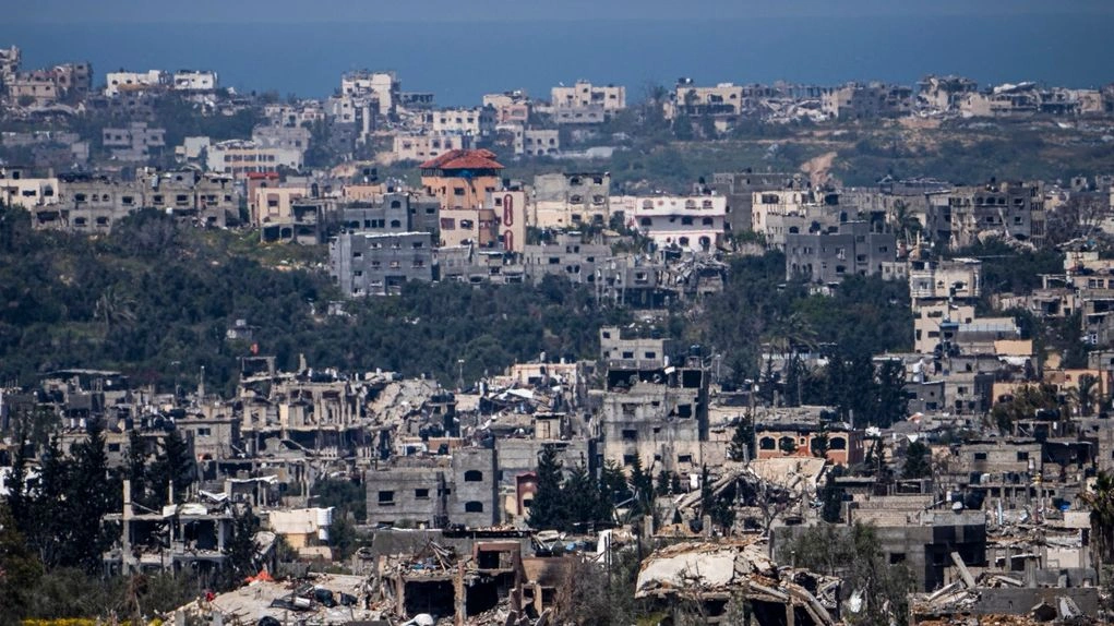 Ανελέητοι ισραηλινοί βομβαρδισμοί στη Γάζα – Ξεκινούν ξανά οι συνομιλίες για εκεχειρία