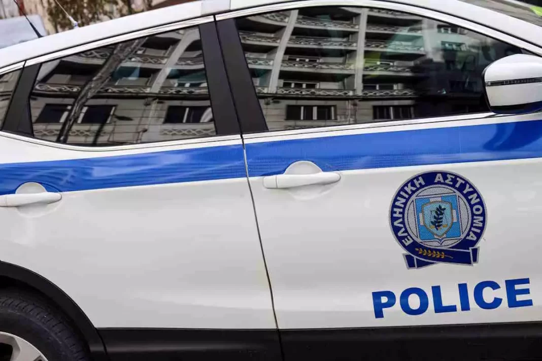 Συνελήφθη επιδειξίας που παρενόχλησε 15χρονες