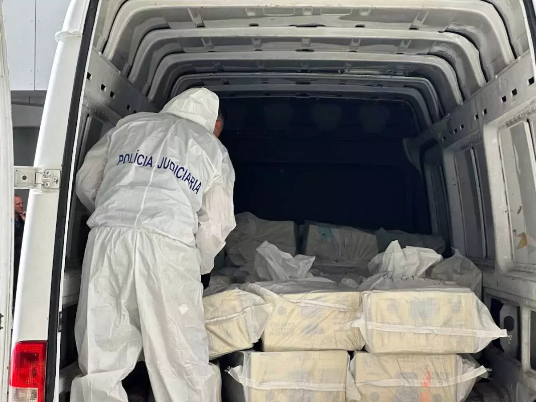 Πορτογαλία: Κατασχέθηκαν 1,3 τόνοι κοκαΐνη κρυμμένη μέσα σε κατεψυγμένα ψάρια