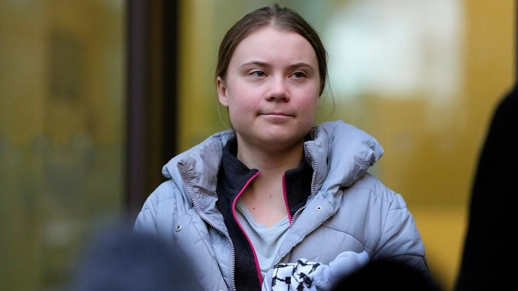 Συνελήφθη η Γκρέτα Τούνμπεργκ – Είχε αποκλείσει την είσοδο του σουηδικού κοινοβουλίου