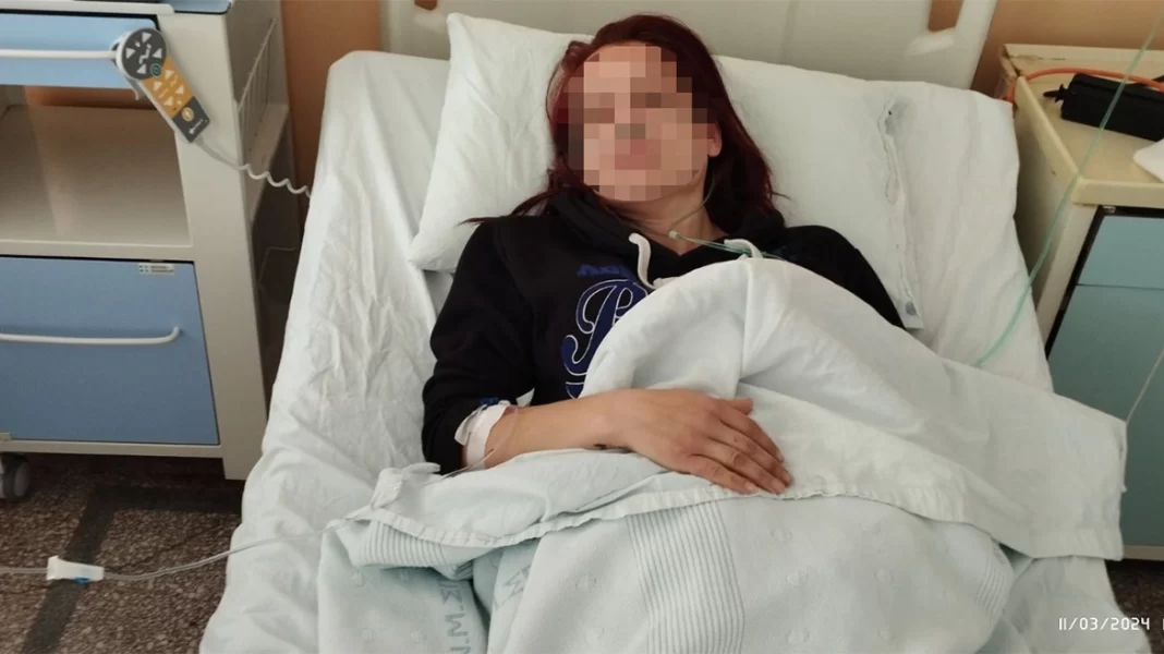 Γυναίκα πρώην μπόντι-μπιλντερ καταγγέλλει ότι έπεσε θύμα ξυλοδαρμού από τον σύζυγό της