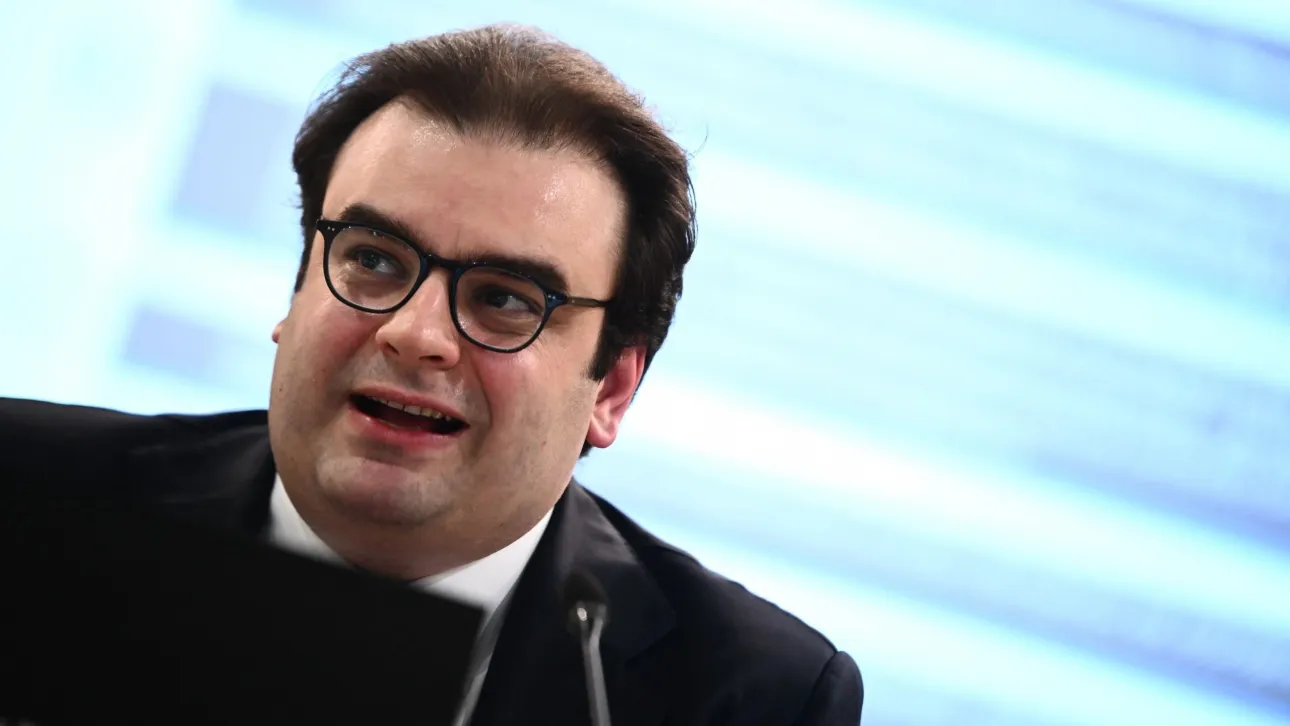 Πιερρακάκης: Επανέρχεται η πενθήμερη αποβολή στα σχολεία