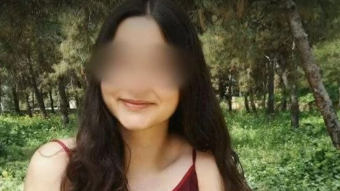 Επίθεση με μαχαίρι: Βγήκε από τη ΜΕΘ η 22χρονη Νικολέτα - Το παιδάκι μου σώθηκε, λέει ο πατέρας της
