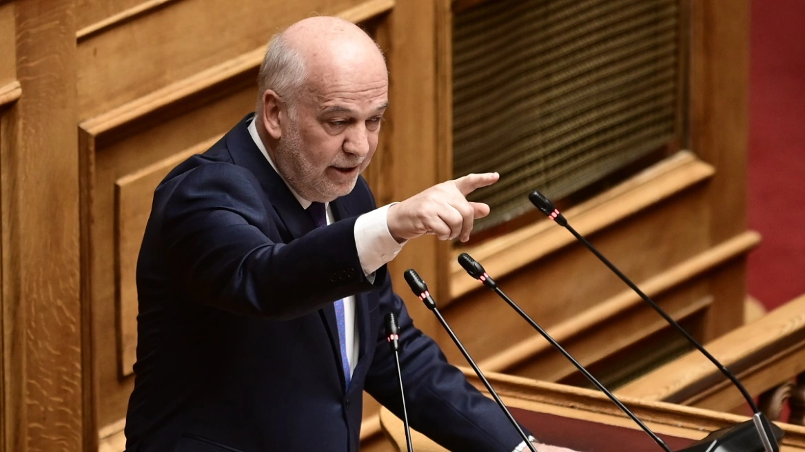 Φλωρίδης: Όσοι κάνουν σπέκουλα για μπαζώματα, είναι για τα μπάζα