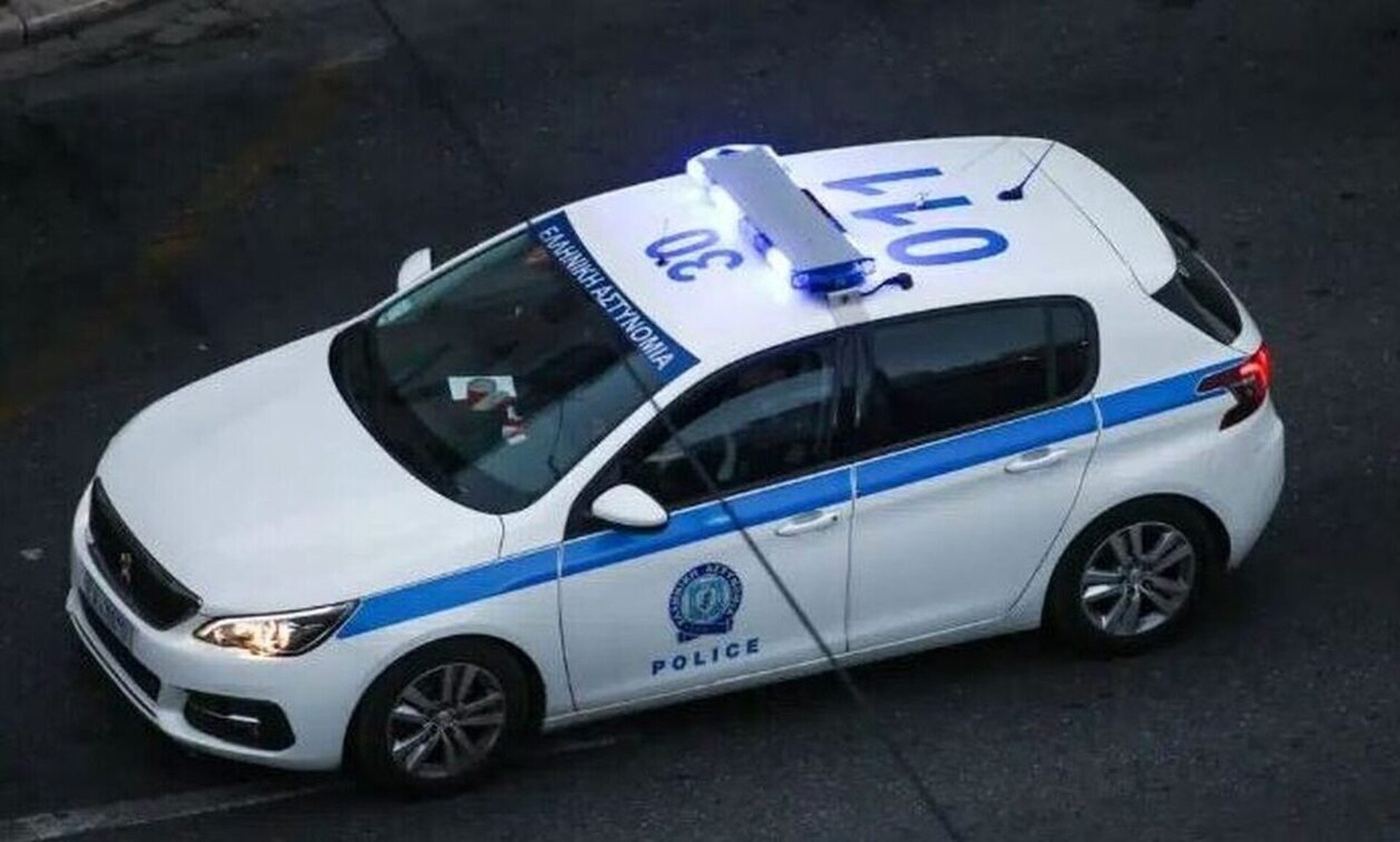 «Παρακολουθούσα τις κινήσεις τους» λέει ο ένοικος που παγίδεψε τους διαρρήκτες στο ασανσέρ