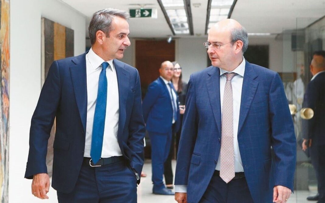 Χρέος: Το σχέδιο του υπουργείου Οικονομικών για ταχύτερη μείωσή του