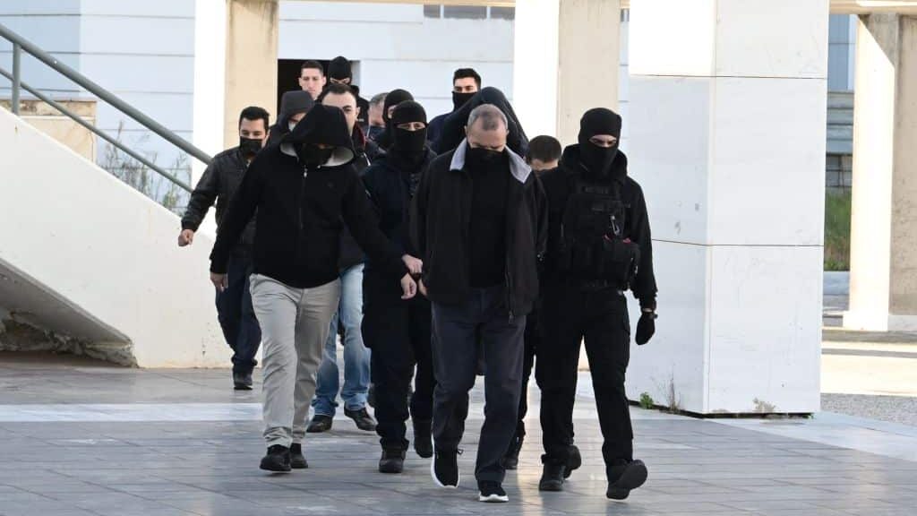 «Ασελγούσε στο κορμάκι της το τέρας και υποστηρίζει πως ήταν ερωτευμένος» – Ξεσπά η αδελφή της 12χρονης από τον Κολωνό