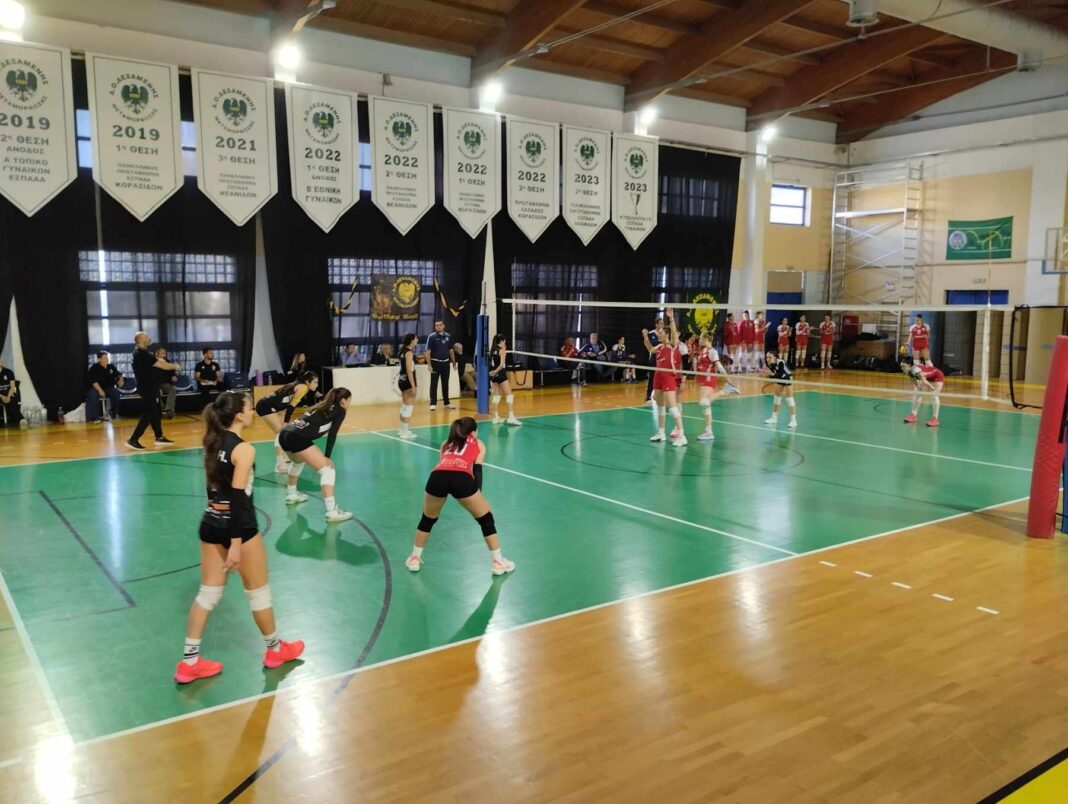 Το όνειρο συνεχίζεται για τα κορίτσια του ΟΦΗ – Με Αμαζόνες για την πρόκριση στους 4 της Ελλάδος