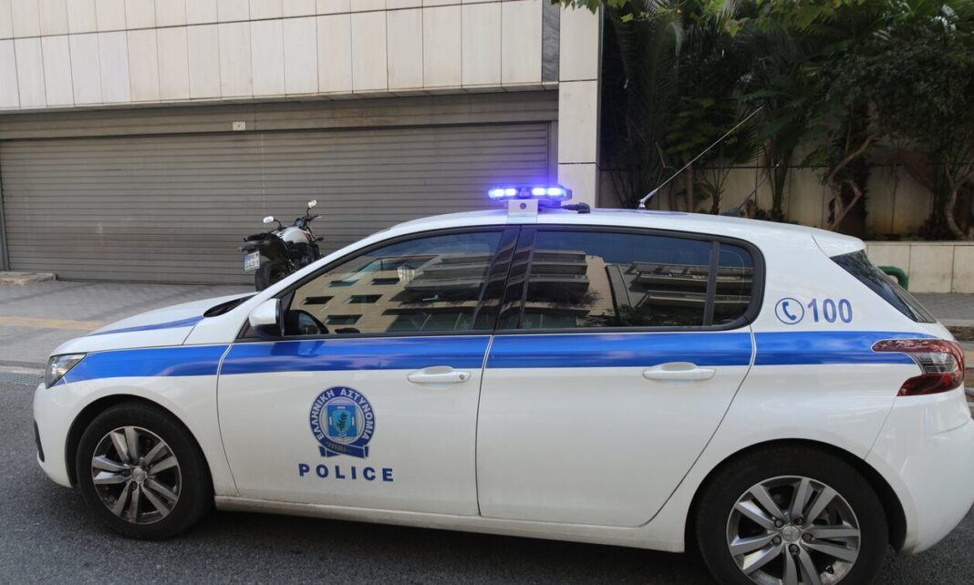 Νεαρός απείλησε παιδιά κοντά σε παιδική χαρά