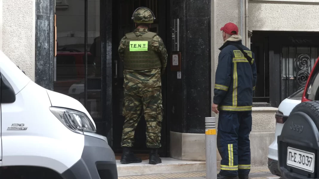 Βρέθηκαν δύο στρατιωτικές χειροβομβίδες σε σπίτι – Αποκλεισμένο το σημείο
