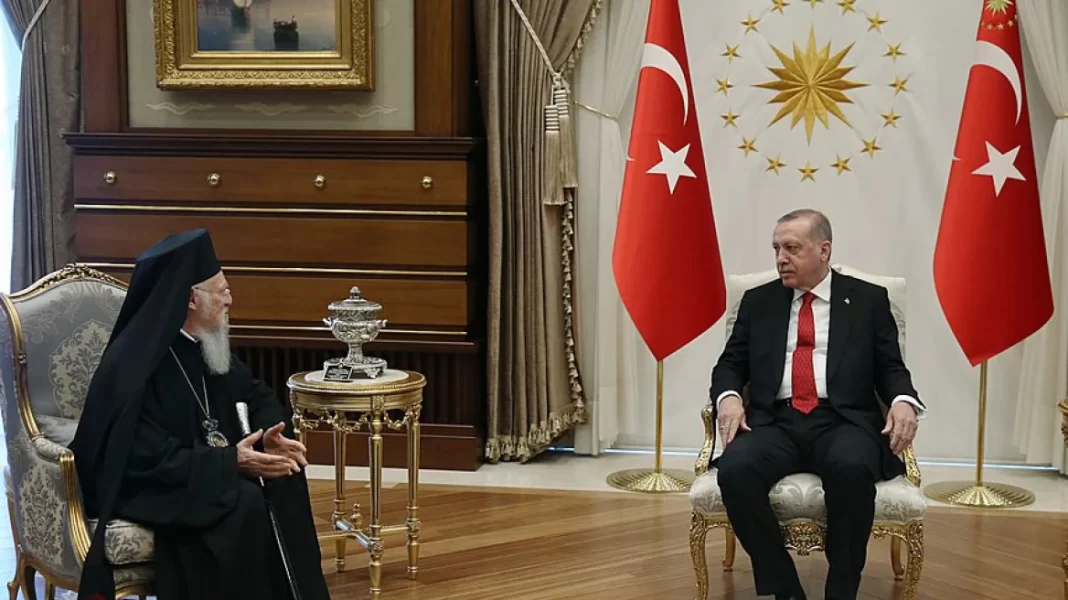 Οικουμενικό Πατριαρχείο: Σε δείπνο ιφτάρ στην Άγκυρα συμμετείχε ο Βαρθολομαίος, παρουσία Ερντογάν