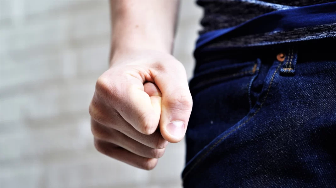 Θύμα ξυλοδαρμού από πελάτη εργαζόμενος εταιρείας ενοικίασης αυτοκινήτων