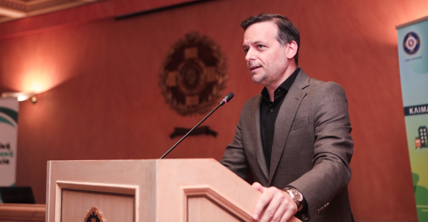 Δήμος Αθηναίων: Αποφασίστηκε η δημιουργία μνημείου για τα θύματα της τραγωδίας στα Τέμπη
