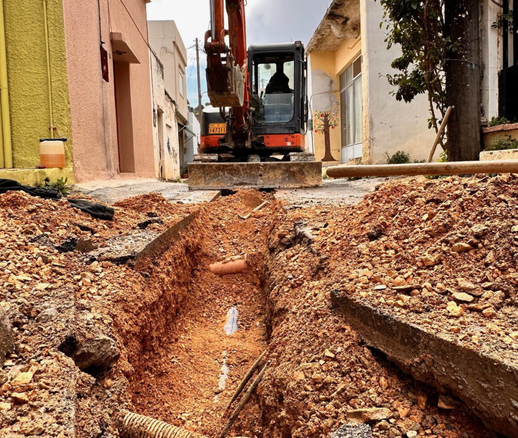 Νέο δίκτυο ύδρευσης στη Ροδιά τοποθετεί η ΔΕΥΑ Μαλεβιζίου