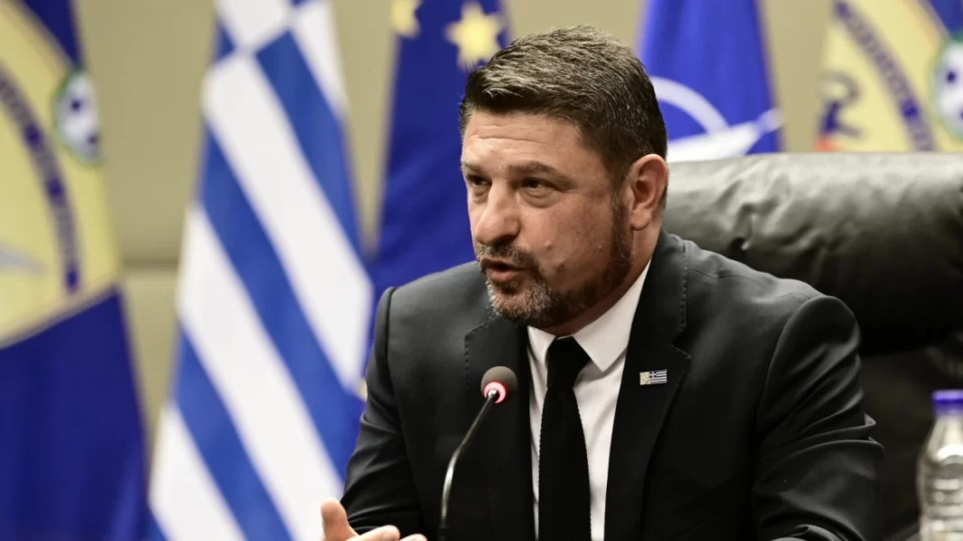 «Στις 21:00 το βράδυ της Κυριακής κοιτάξτε ψηλά», το μήνυμα Χαρδαλιά – «Φωτίζουμε τον Αθηναϊκό ουρανό»