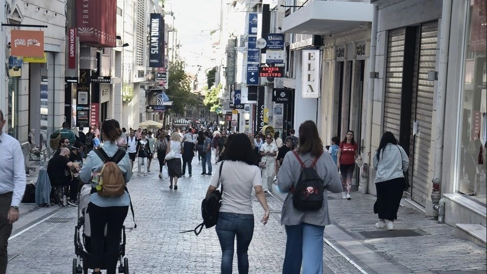 Πασχαλινό εορταστικό ωράριο: Πότε θα ανοίγουν τα καταστήματα