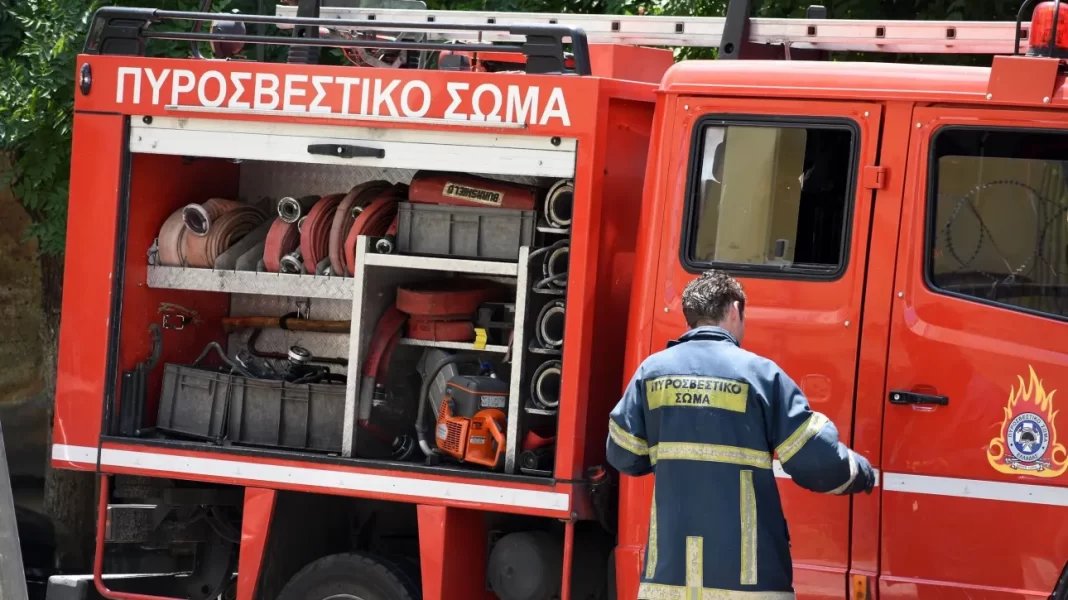 Πυρκαγιά σε εγκαταλελειμμένη πολυκατοικία