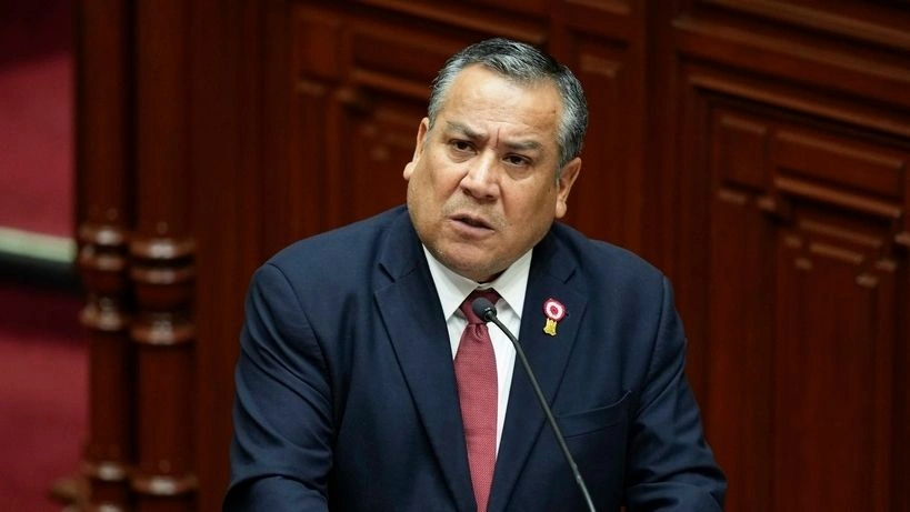 Περού: Εν μέσω «Rolex-gate», ο πρωθυπουργός Αδριανσέν εξασφάλισε ψήφο εμπιστοσύνης