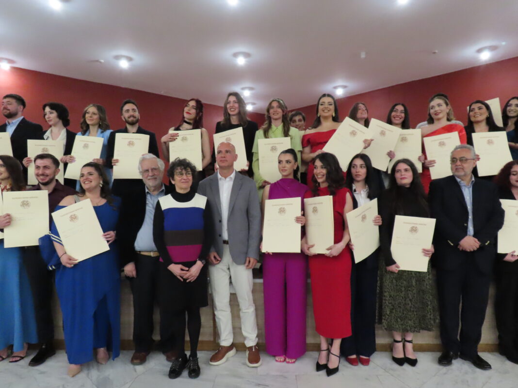 Πανεπιστήμιο Κρήτης: Ορκίστηκαν οι απόφοιτοι της Σχολής Κοινωνικών Επιστημών