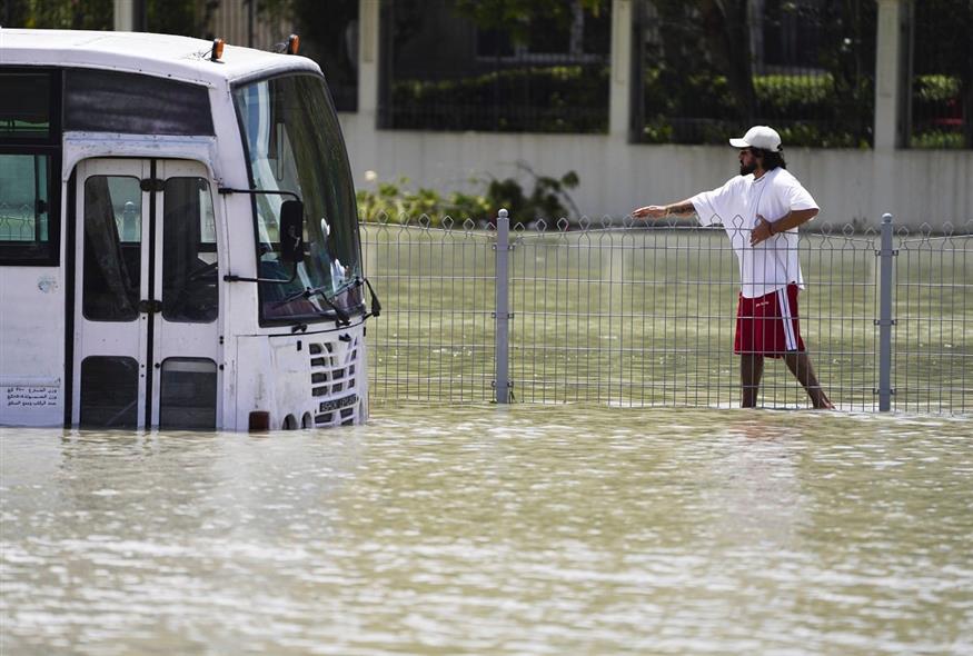 Ντουμπάι: Τι είναι η σπορά νεφών που προκάλεσε τις πρωτόγνωρες πλημμύρες;