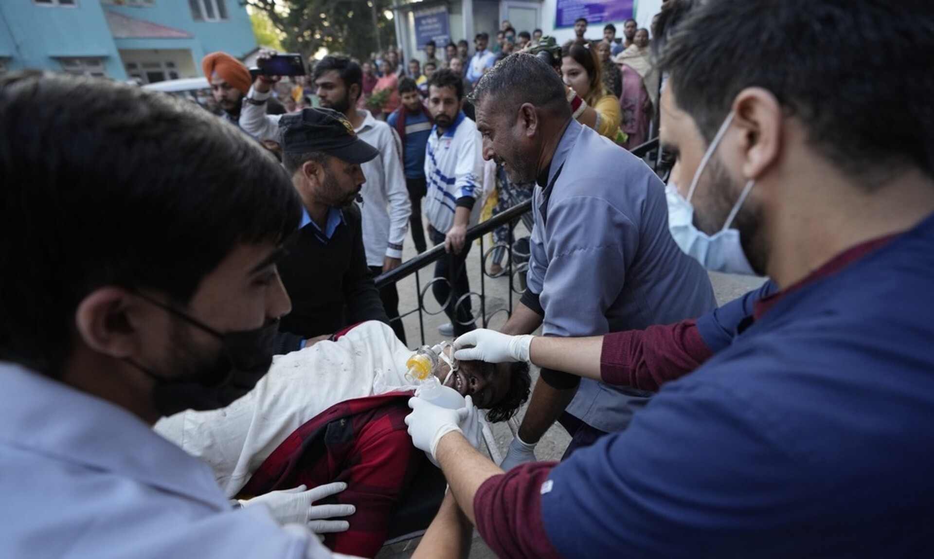 Ινδία: Δυστύχημα με σχολικό λεωφορείο - Τέσσερα παιδιά έχασαν τη ζωή τους