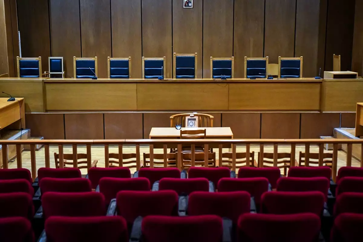 Στη φυλακή πολύ γνωστός δικηγόρος – Καταδικάστηκε για τον βιασμό δύο ανήλικων αδερφών