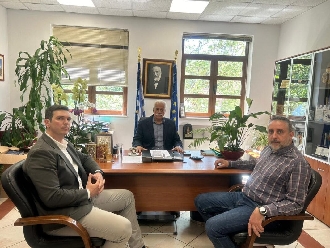 Επίσκεψη του Βουλευτή Χανίων κ. Μαρκογιαννάκη Αλέξανδρου στο Δημαρχείο Αποκορώνου