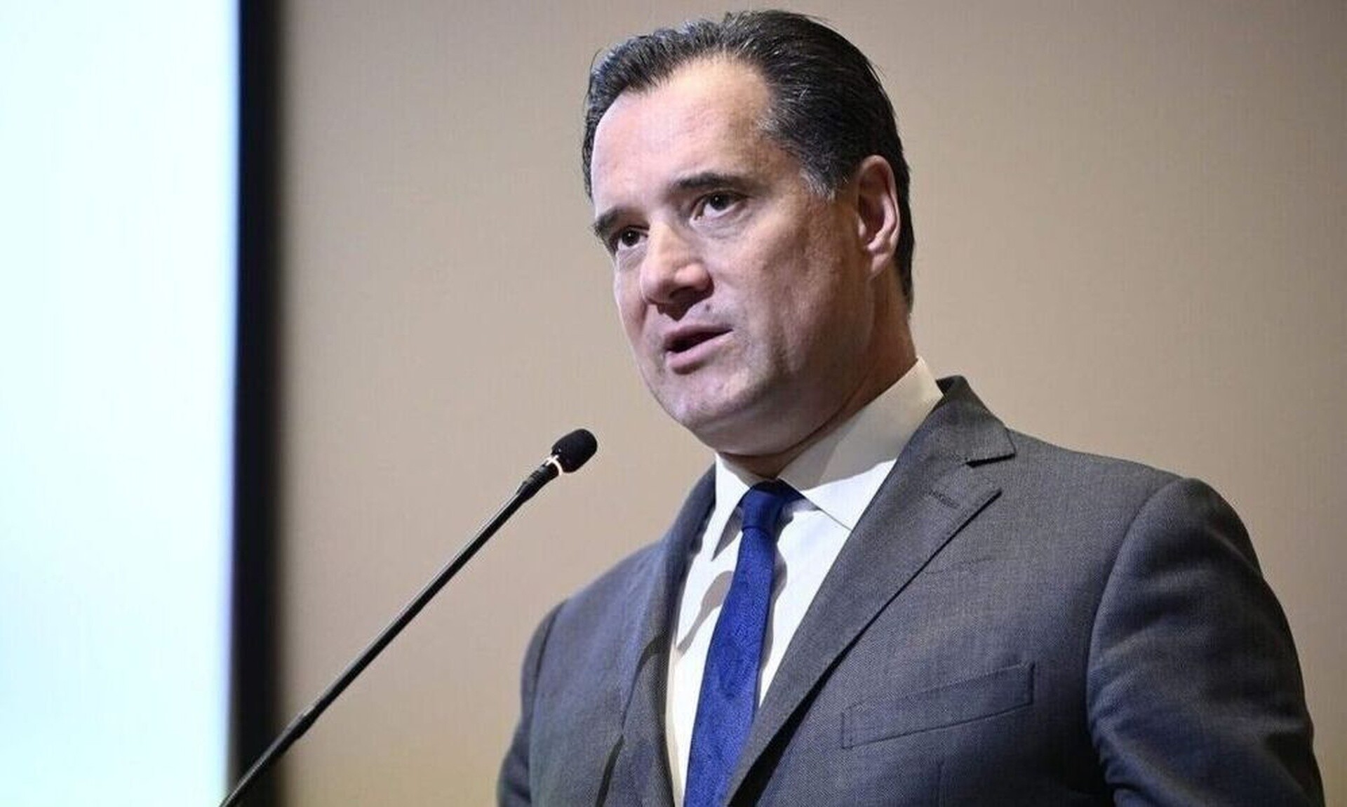 Άδωνις Γεωργιάδης: «Στην περίπτωση του πατέρα του Γιάννη Καλλιάνου τηρήθηκαν όλα τα πρωτόκολλα»