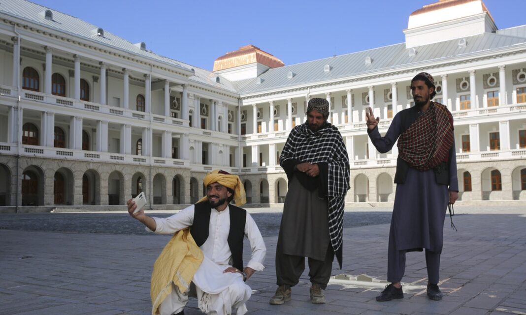 «Kαλωσήρθατε στο Αφγανιστάν»: Oι Ταλιμπάν ποντάρουν στον τουρισμό - Aπό τον τρόμο... στις σέλφι