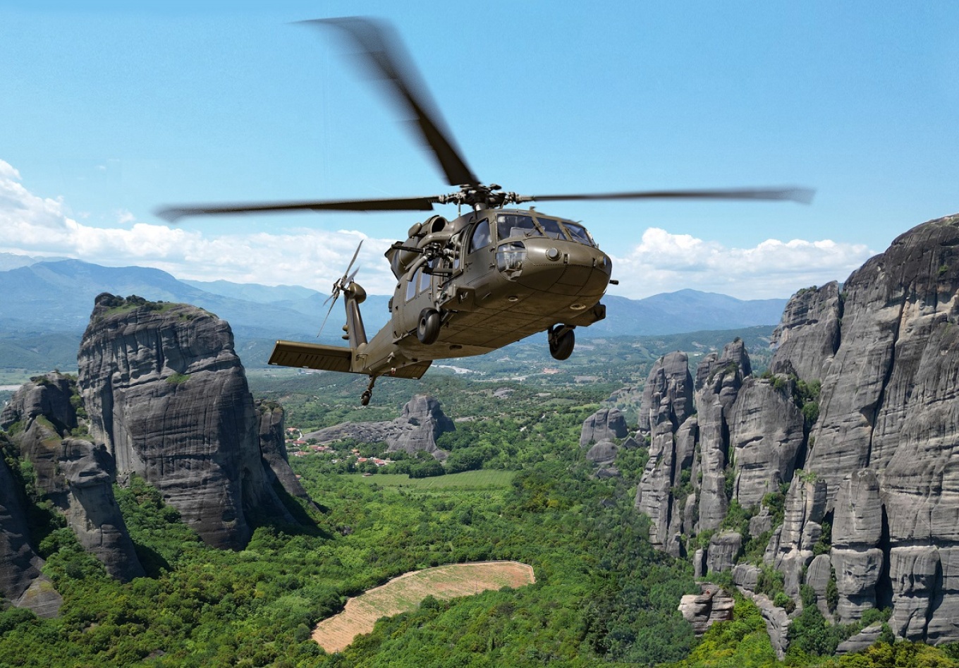 Ένοπλες Δυνάμεις: Προχωρά η προμήθεια των 35 ελικοπτέρων UH-60M Black Hawk