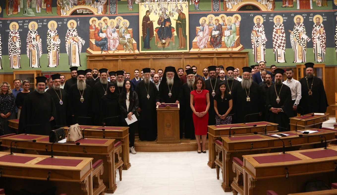 Συνεδρίασε η Διαρκής Ιερά Σύνοδος - Η Εκκλησία αναλαμβάνει πρωτοβουλία κατά της βίας των ανηλίκων