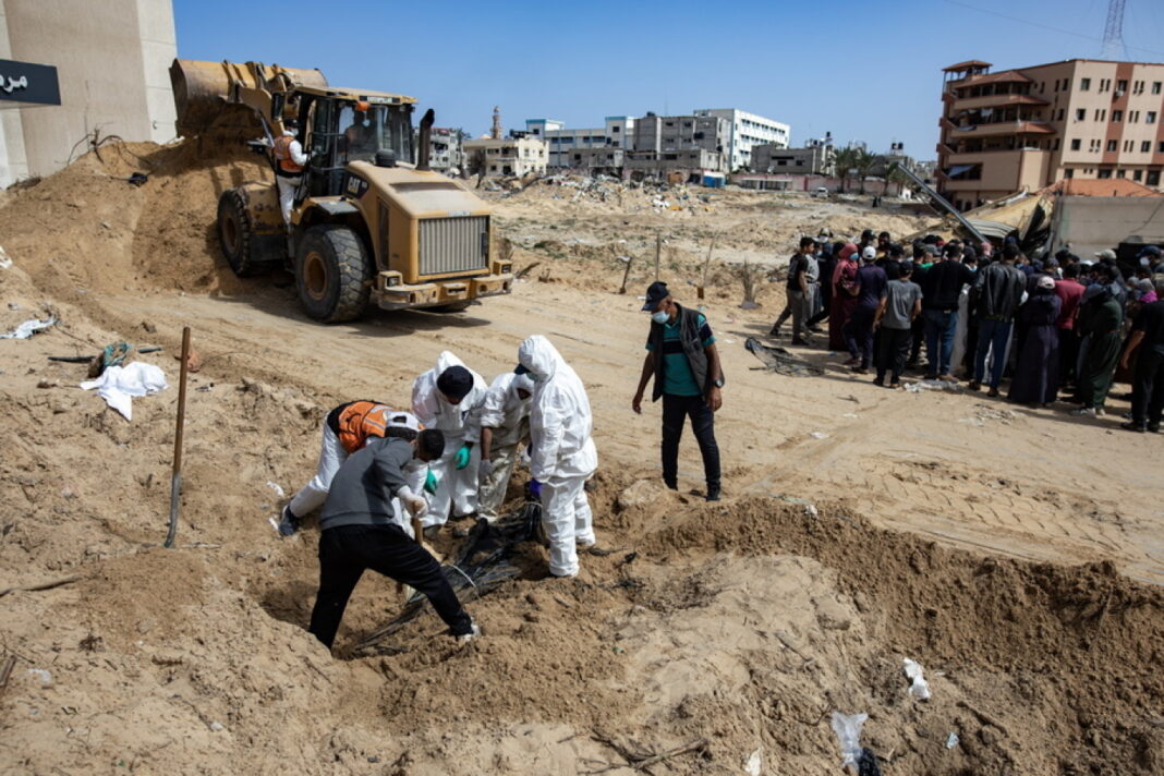 Οι παλαιστινιακές αρχές ζητούν έρευνα για τους ομαδικούς τάφους σε νοσοκομεία της Γάζας