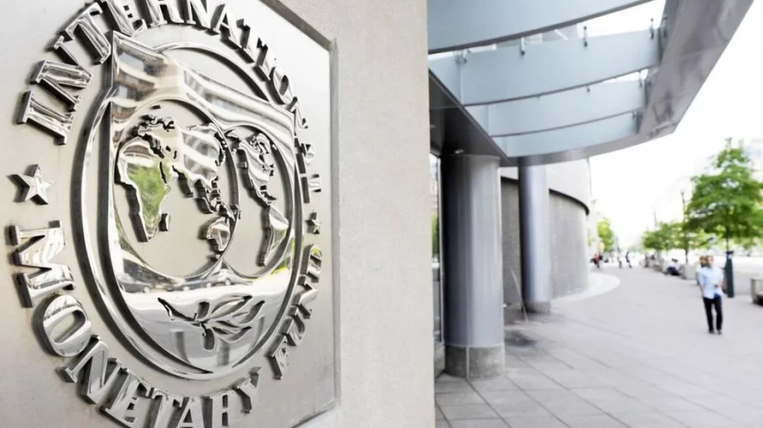 Γιατί το ΔΝΤ θεωρεί ανθεκτική την ελληνική οικονομία - Τι προβλέπει για τον πληθωρισμό