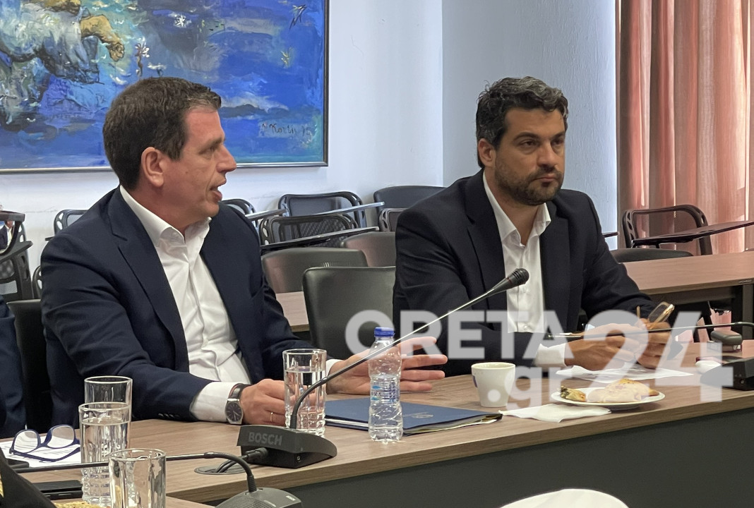 Στην Κρήτη για το μεταναστευτικό ο υπουργός Μετανάστευσης και Ασύλου