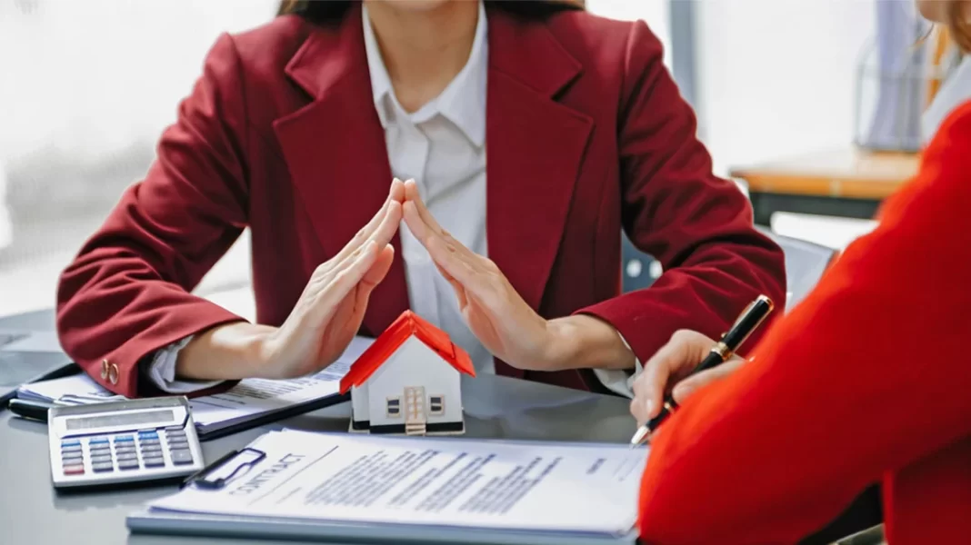 Πρόστιμα 790.000 ευρώ στους τρεις μεγάλους servicers για τα κόκκινα δάνεια