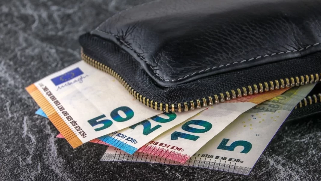 e-ΕΦΚΑ – ΔΥΠΑ: Ξεκινούν σήμερα οι πληρωμές για άδεια μητρότητας και το πρόγραμμα «Σπίτι μου»